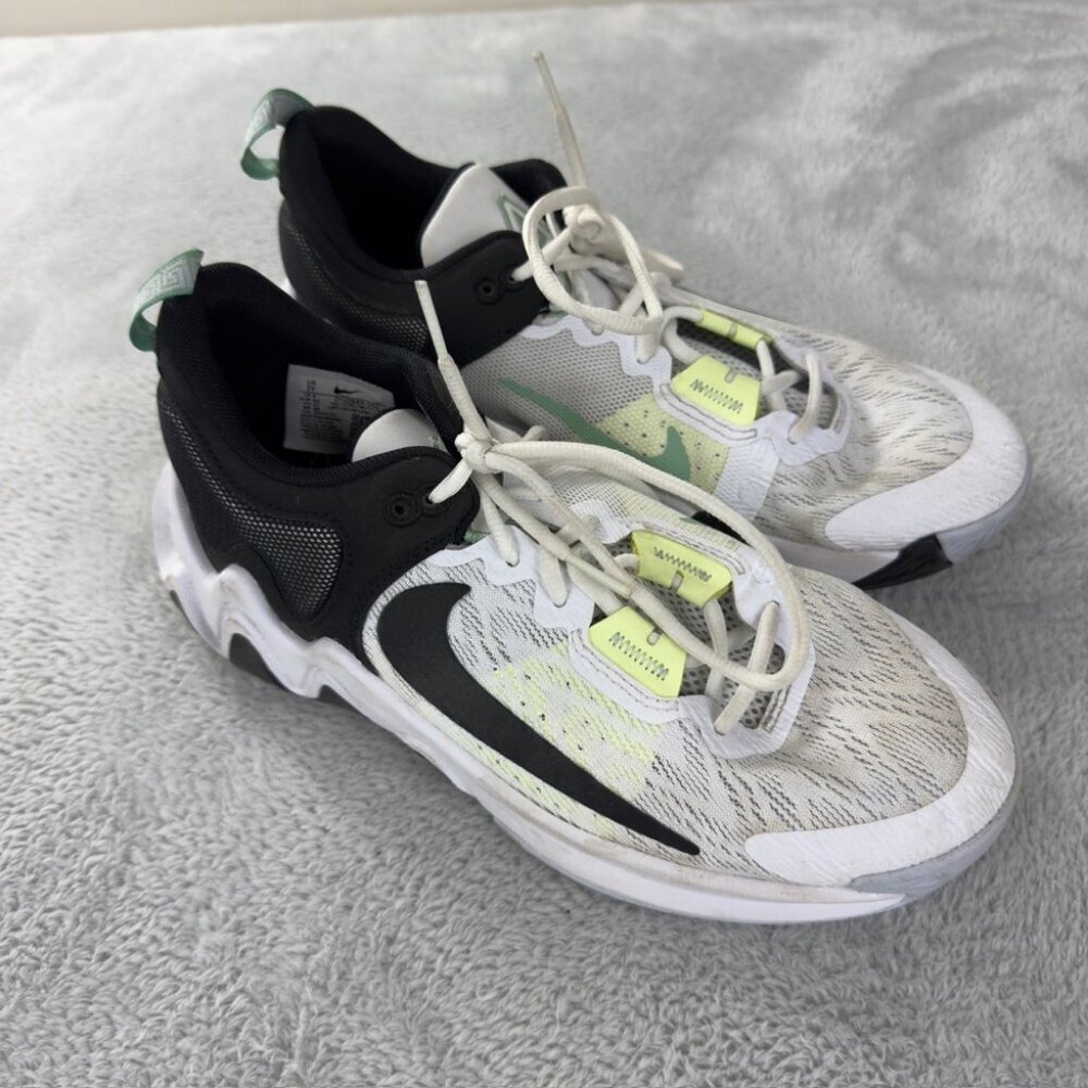 Nike Giannis Immortality 2 GS White Barely Volt Boys Size 7Y US